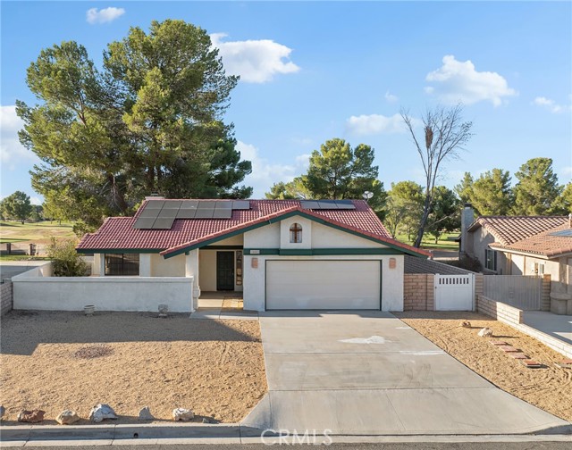 Detail Gallery Image 3 of 36 For 15082 Orchard Hill, Helendale,  CA 92342 - 2 Beds | 2 Baths