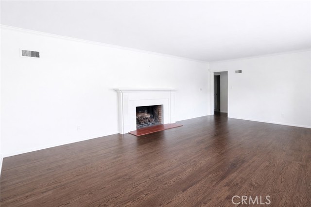 Detail Gallery Image 5 of 22 For 18 Woodland Ln, Arcadia,  CA 91006 - 3 Beds | 2 Baths