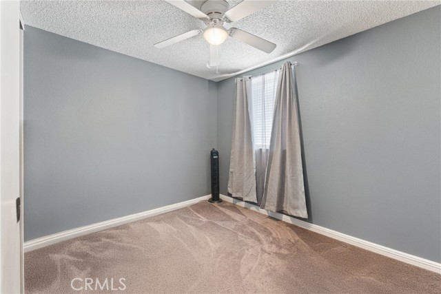 Detail Gallery Image 19 of 31 For 11557 Oakwood, Fontana,  CA 92337 - 3 Beds | 2/1 Baths