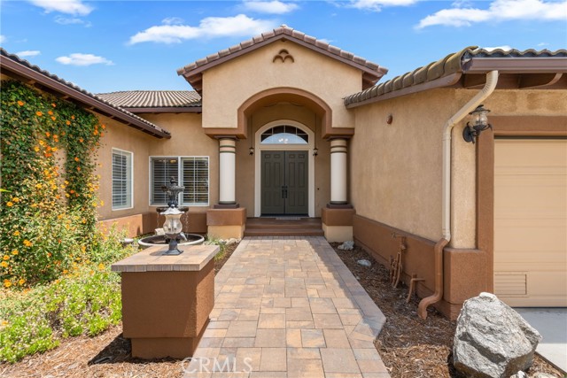 Detail Gallery Image 3 of 65 For 3309 Dapplegray Ln, Norco,  CA 92860 - 4 Beds | 2/1 Baths