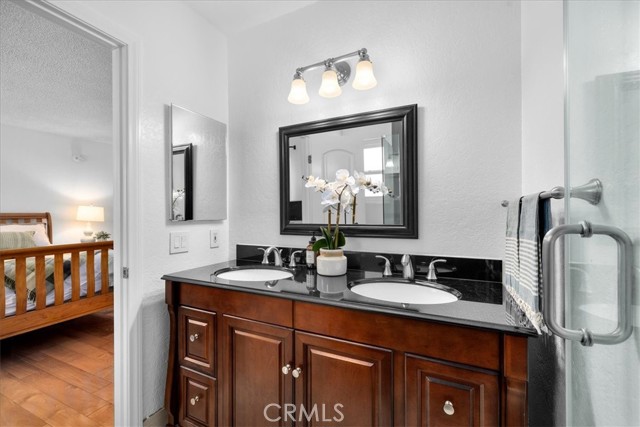 1747 Barry Avenue, Los Angeles CA: https://media.crmls.org/medias/50a8ee88-d408-4cc9-a25d-8eb53d518bf5.jpg