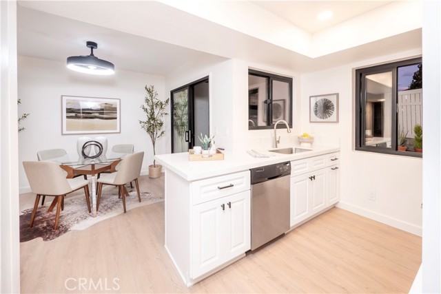 Detail Gallery Image 14 of 45 For 1013 W Linden St #2,  Riverside,  CA 92507 - 2 Beds | 1/1 Baths