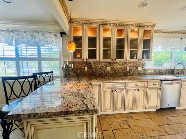 Detail Gallery Image 9 of 23 For 23675 Bower Cascade, Diamond Bar,  CA 91765 - 4 Beds | 3 Baths