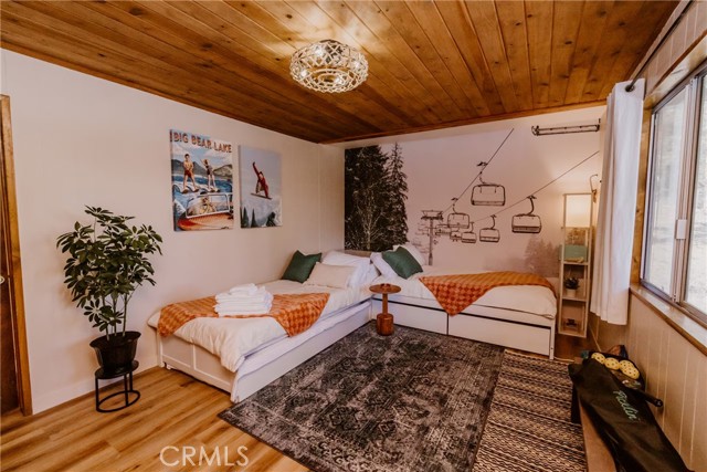 42975 Falls, Big Bear Lake, CA 92315