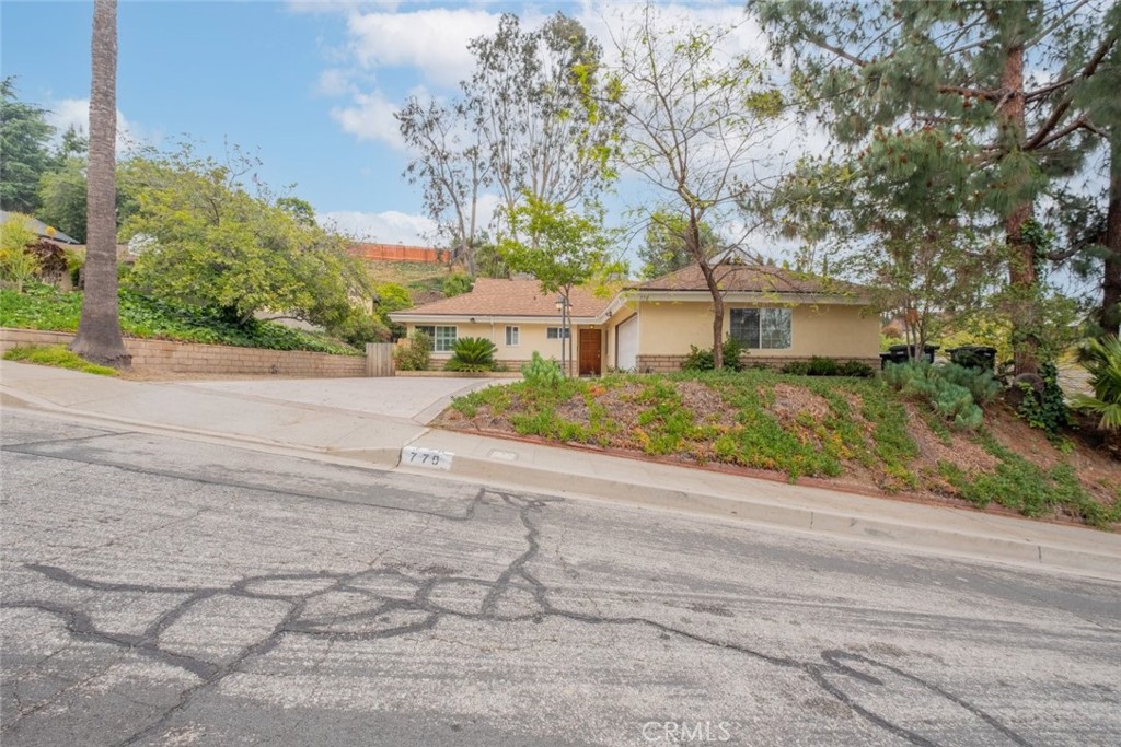 770 Foxkirk RoadGlendale img 3