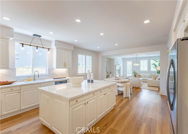 8034 E Portico, Orange CA: https://media.crmls.org/medias/50aadc0c-e8d5-48dc-a807-fe5e4a2a341f.jpg