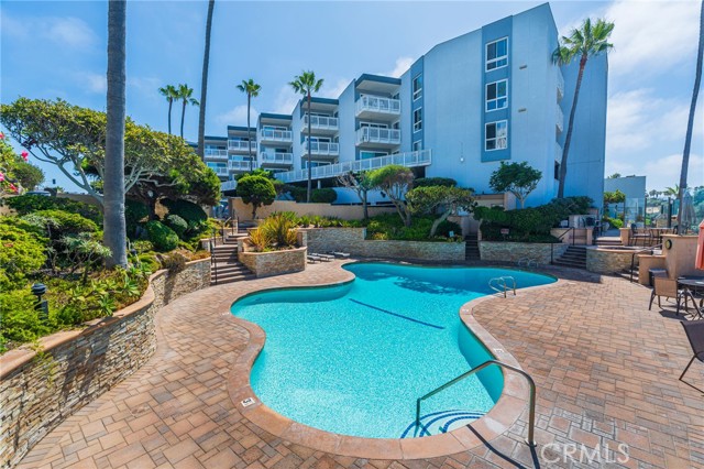 630 The Village, Redondo Beach CA: https://media.crmls.org/medias/50ab2fa3-8052-438f-90ab-3f7649e8c2b3.jpg