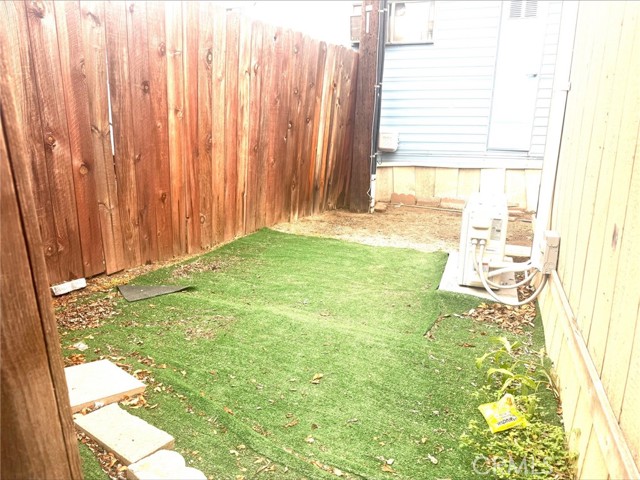 19548 E Cypress Street, Covina CA: https://media.crmls.org/medias/50abdd43-db91-40d3-924e-de6b018f215d.jpg