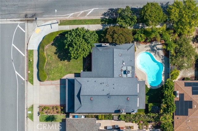651 N Sunnyslope Avenue, Pasadena CA: https://media.crmls.org/medias/50aced92-8618-47db-bbe0-4aa404bc058f.jpg