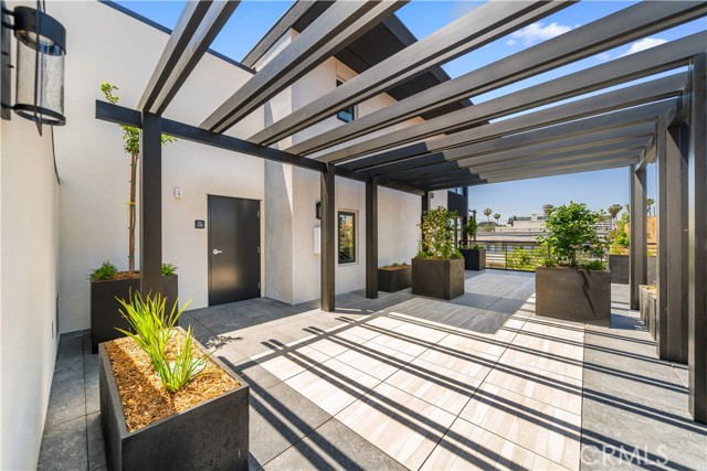 150 S Oak Knoll Avenue, Pasadena CA: https://media.crmls.org/medias/50acfda4-3d5f-4883-a9fd-8dd02e3d58f6.jpg