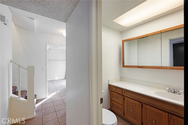 Detail Gallery Image 13 of 33 For 6597 Kameha Cir, Yorba Linda,  CA 92886 - 4 Beds | 3/1 Baths