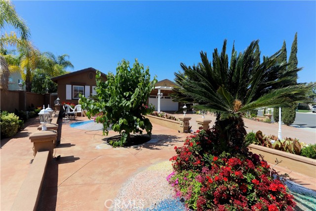 40203 Grenache Court, Murrieta CA: https://media.crmls.org/medias/50aed4d0-e70b-4df6-b1c5-30e3ae6c71c6.jpg