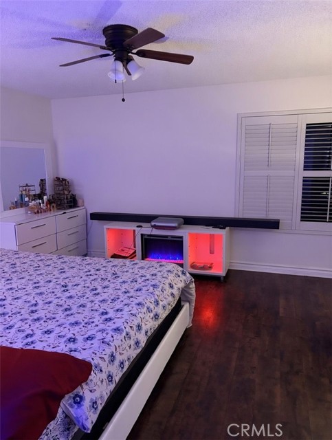 Detail Gallery Image 7 of 26 For 26172 Rainbow Glen, Newhall,  CA 91321 - 2 Beds | 2 Baths