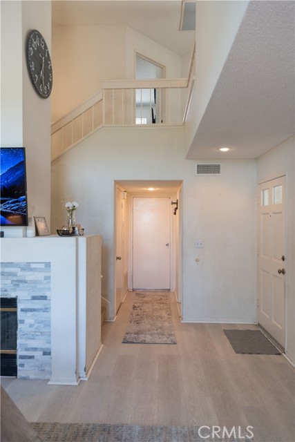 27872 Aberdeen, Mission Viejo CA: https://media.crmls.org/medias/50afc2cc-e66d-4e31-b3ed-495bebace253.jpg