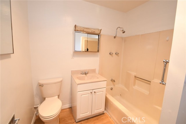 Detail Gallery Image 16 of 22 For 4505 Lennox, Lennox,  CA 90304 - 2 Beds | 1 Baths