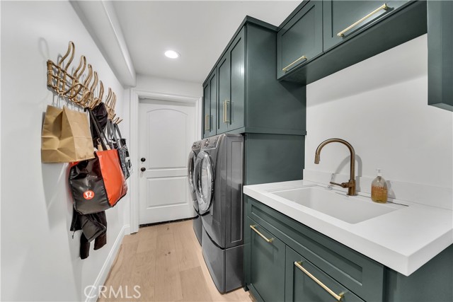 Detail Gallery Image 16 of 32 For 412 Acacia Ave, Corona Del Mar,  CA 92625 - 3 Beds | 3/1 Baths