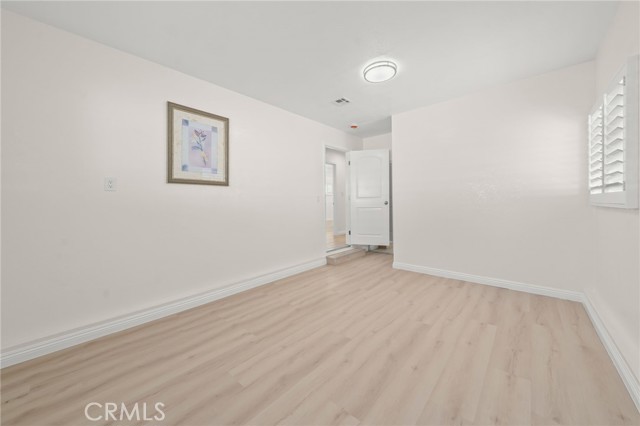 Detail Gallery Image 14 of 64 For 13533 Terra Bella, Pacoima,  CA 91331 - 5 Beds | 4/1 Baths