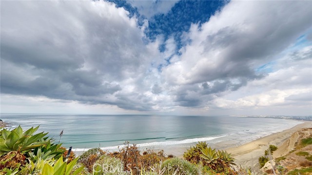 649 Paseo De La Playa, Redondo Beach CA: https://media.crmls.org/medias/50b1e4fe-20a5-49bb-9e1d-e5f187061cd6.jpg