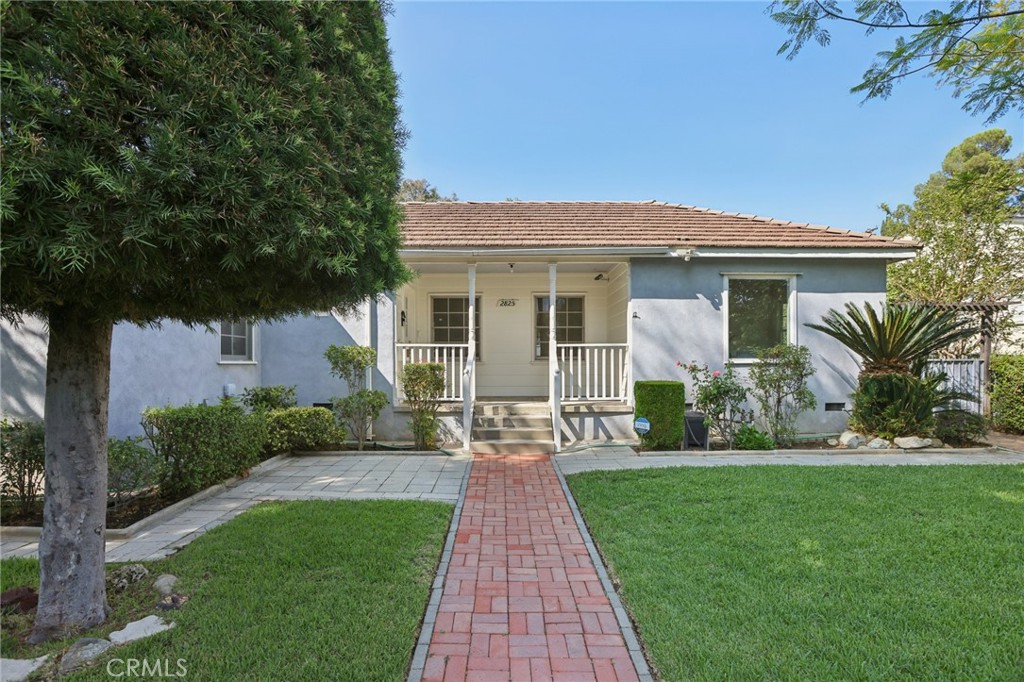 2825 Huntington Drive