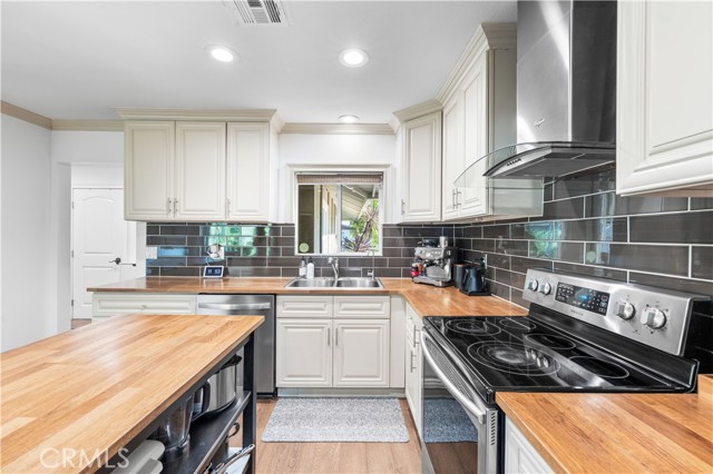 Detail Gallery Image 18 of 41 For 13521 Fonseca Ave, La Mirada,  CA 90638 - 4 Beds | 3 Baths