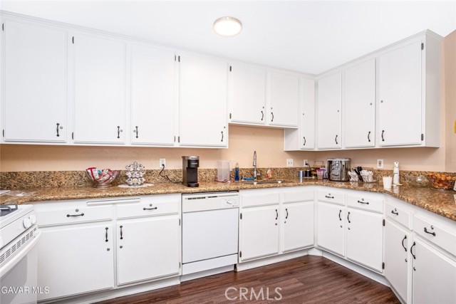 Detail Gallery Image 25 of 30 For 40701 Rancho Vista Bld #142,  Palmdale,  CA 93551 - 3 Beds | 2/1 Baths