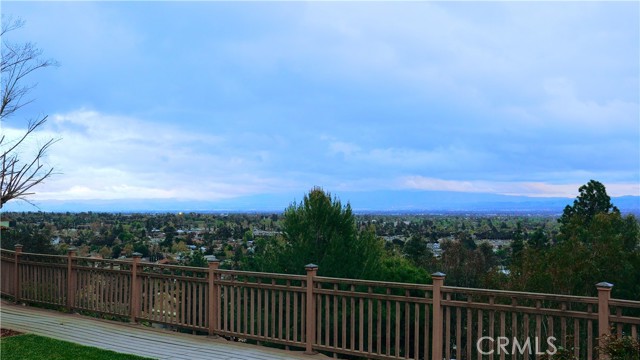 854 Guanajuato Drive, Claremont CA: https://media.crmls.org/medias/50b3a14e-8edb-40d6-b32b-2c082dbc986a.jpg