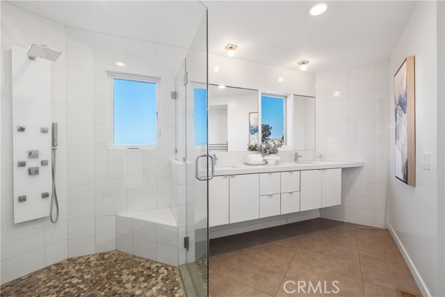 Detail Gallery Image 27 of 40 For 901 Summit Dr, Laguna Beach,  CA 92651 - 4 Beds | 3 Baths