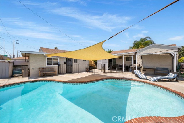1626 E. Mardina St., West Covina CA: https://media.crmls.org/medias/50b47b1e-36d9-46ef-b150-5cc96ba480bd.jpg