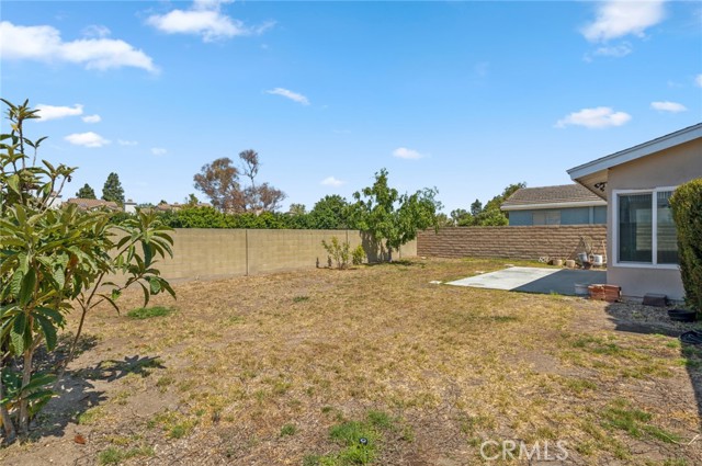 Detail Gallery Image 22 of 25 For 17601 Manchester Ave, Irvine,  CA 92614 - 4 Beds | 2 Baths
