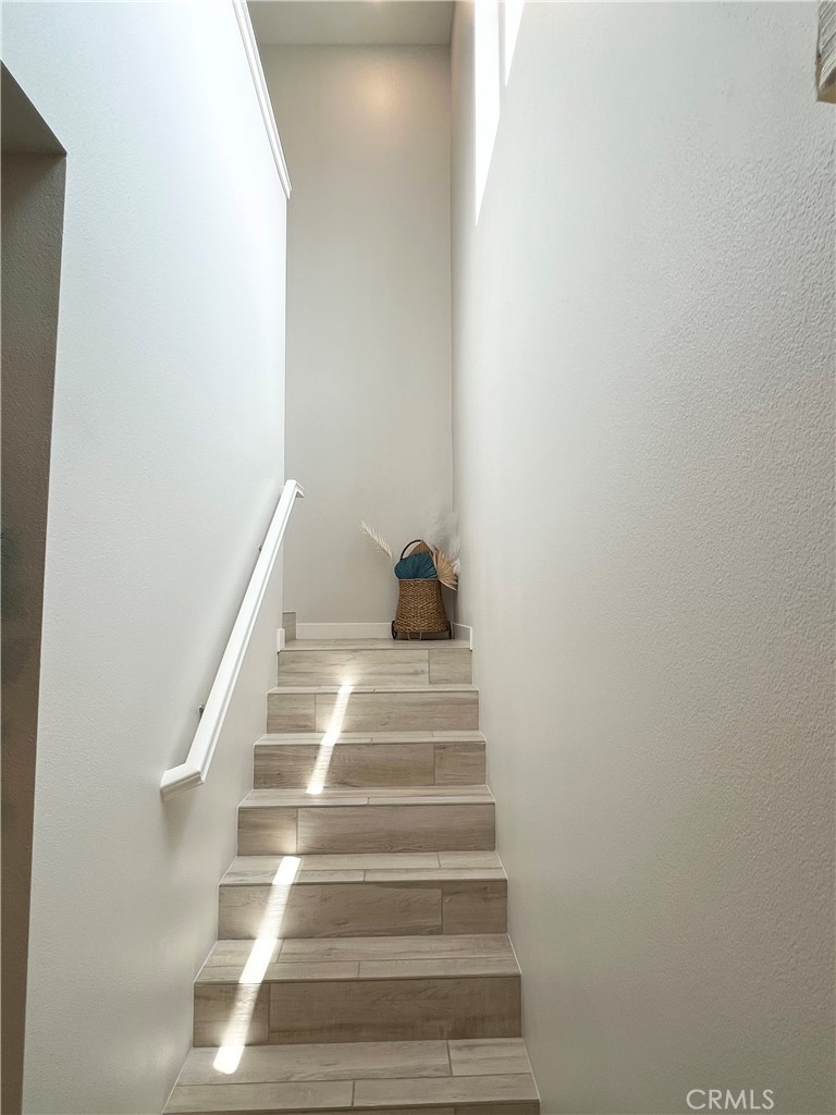 https://media.crmls.org/medias/50b5a2d0-0a6b-4eba-8008-e845a913acca.jpg?preset=X-Large