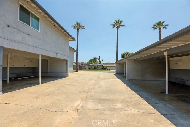 270 E Badillo Street, Covina CA: https://media.crmls.org/medias/50b5b599-5e06-4be1-b17f-37662724e4cd.jpg