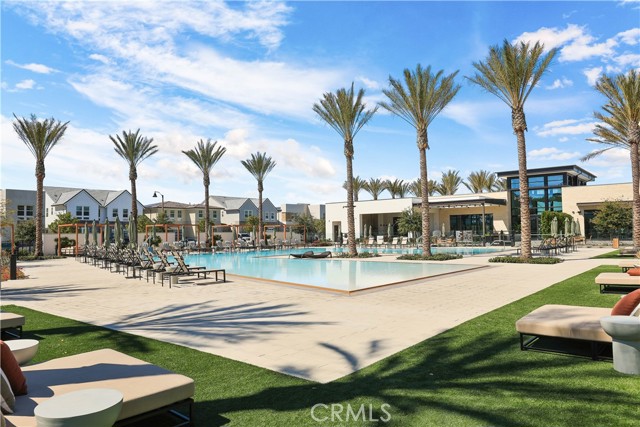 230 Holliston, Lake Forest CA: https://media.crmls.org/medias/50b7c58c-8d87-4675-8079-fac0830626f3.jpg