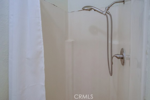 https://media.crmls.org/medias/50b826ae-8105-4826-91fc-355355b3d5ff.jpg