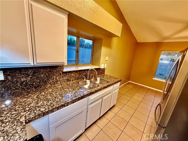 Detail Gallery Image 9 of 37 For 13772 Red Mahogany, Moreno Valley,  CA 92553 - 3 Beds | 2 Baths