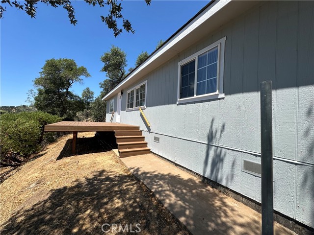 280 Henderson Drive, Clearlake Oaks CA: https://media.crmls.org/medias/50ba30ec-e3d4-4e0c-8c15-9483c1414e74.jpg