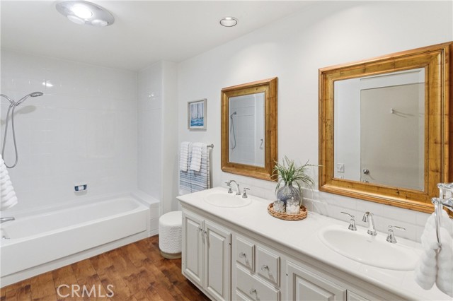 32653 Seagate, Rancho Palos Verdes, California 90275, 2 Bedrooms Bedrooms, ,2 BathroomsBathrooms,Residential,For Sale,Seagate,SB26097061