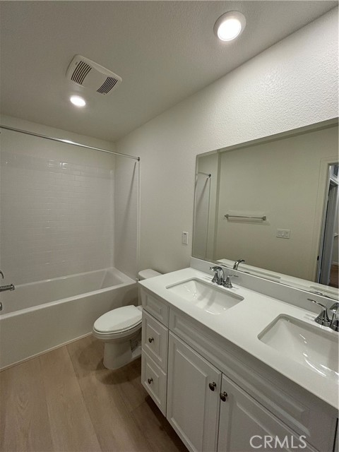 Detail Gallery Image 10 of 23 For 4225 E Carmel Privado, Ontario,  CA 91762 - 3 Beds | 2/1 Baths
