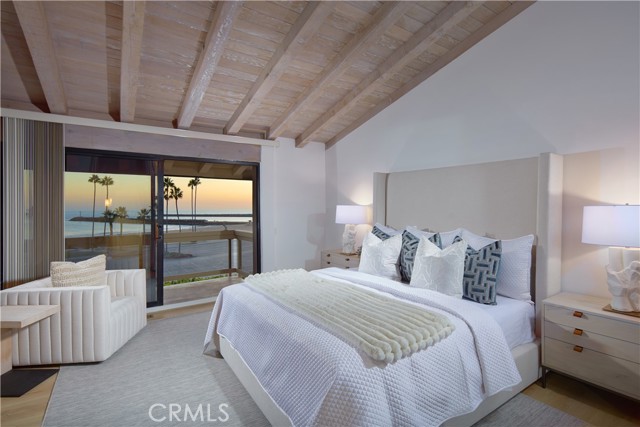 Detail Gallery Image 22 of 33 For 3024 Breakers Dr, Corona Del Mar,  CA 92625 - 7 Beds | 5/1 Baths