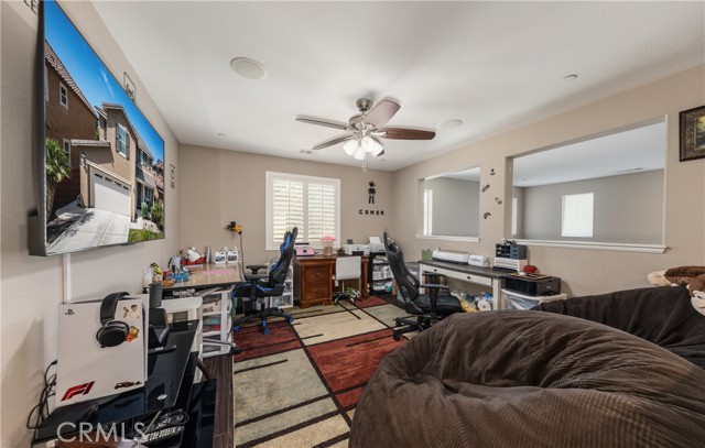 13025 Bowker Play Court, Beaumont CA: https://media.crmls.org/medias/50bbb71b-124f-4089-b394-bd30a7ecc06d.jpg