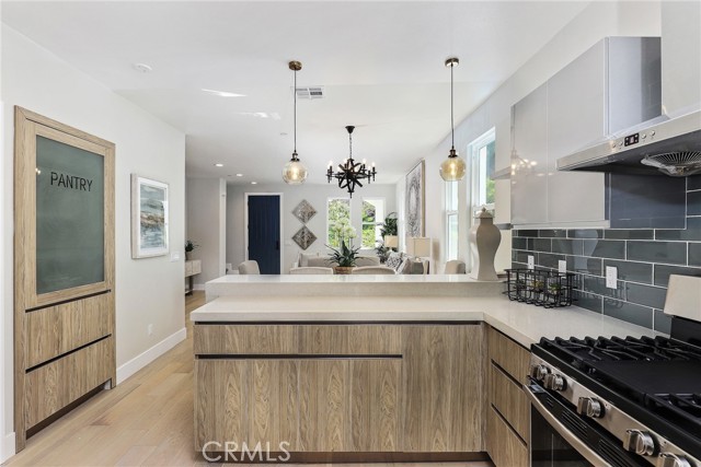 20 Spyglass Avenue, Phillips Ranch CA: https://media.crmls.org/medias/50bc51c3-d971-41fc-b3bd-4c8a9ba70e39.jpg
