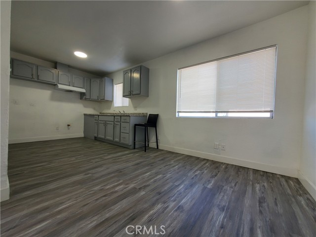 Detail Gallery Image 7 of 13 For 9614 Graham, Los Angeles,  CA 90002 - – Beds | – Baths