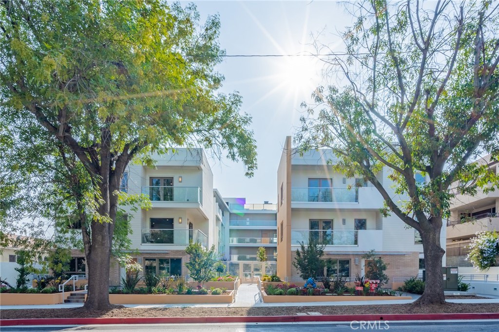 137 S Wilson Avenue #107