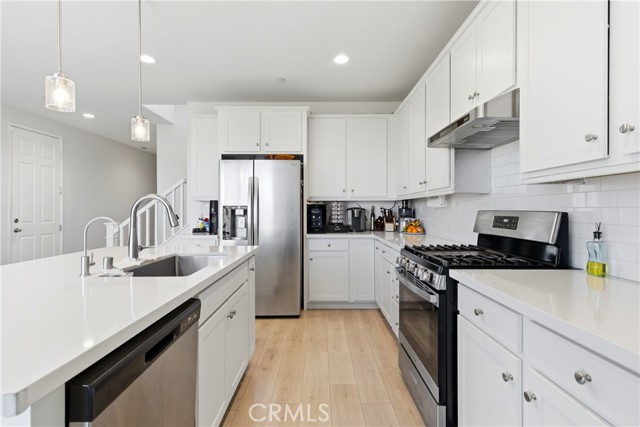 Detail Gallery Image 5 of 44 For 11547 Bing, Beaumont,  CA 92223 - 4 Beds | 4 Baths