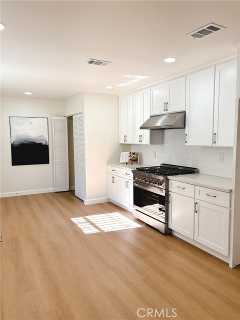 Detail Gallery Image 16 of 29 For 6515 Cimarron, Los Angeles,  CA 90047 - 3 Beds | 2 Baths