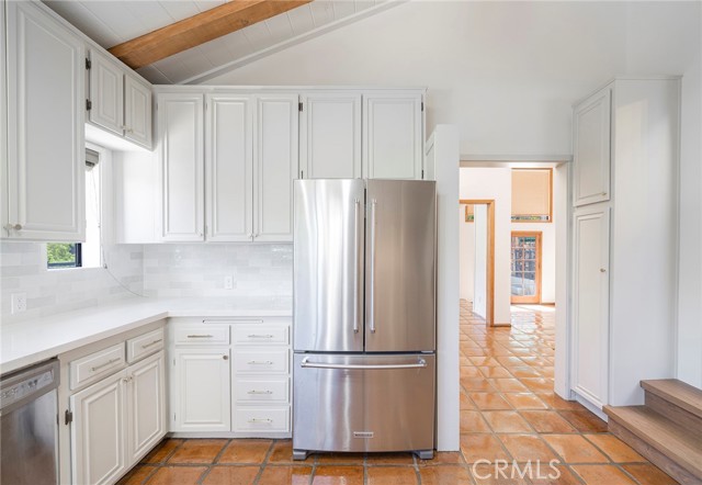 Detail Gallery Image 9 of 45 For 5245 Elvira Rd, Woodland Hills,  CA 91364 - 3 Beds | 3 Baths