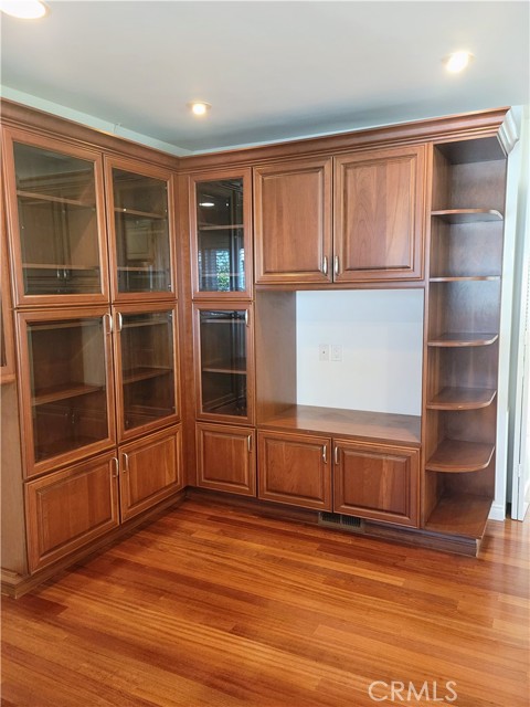 Built in bookcase with entertainment