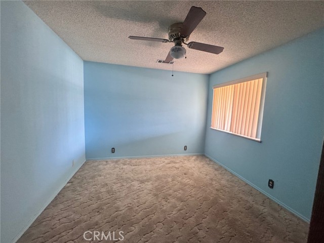 2165 Trenton Court, Merced CA: https://media.crmls.org/medias/50bf7175-6323-40af-96a2-da3c1d55ebc2.jpg