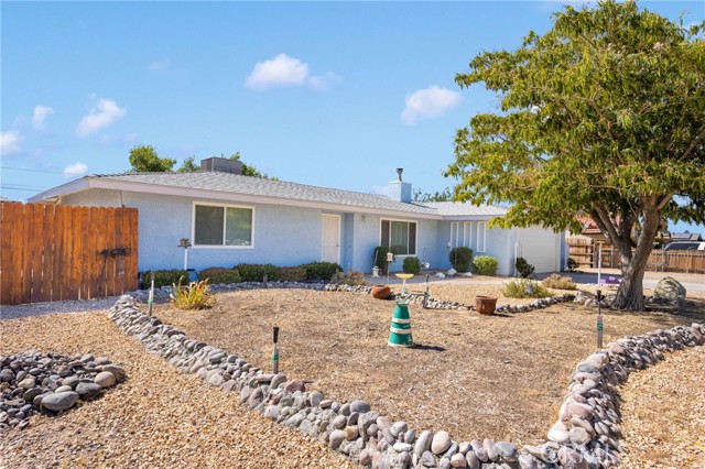 Detail Gallery Image 5 of 39 For 15192 Osage Rd, Apple Valley,  CA 92307 - 3 Beds | 2 Baths