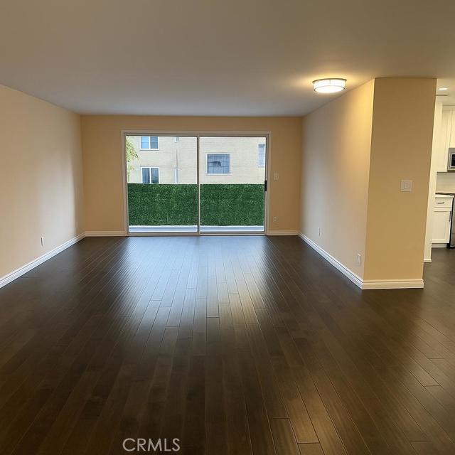 Detail Gallery Image 11 of 21 For 434 S Canon #202,  Beverly Hills,  CA 90212 - 1 Beds | 2 Baths