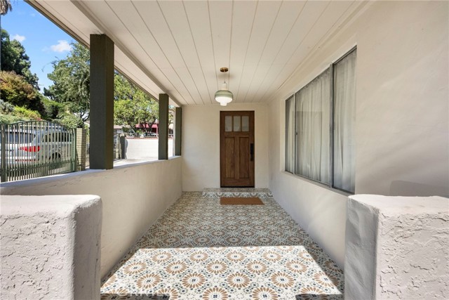 Detail Gallery Image 2 of 43 For 3812 Roderick Rd, Los Angeles,  CA 90065 - 3 Beds | 2 Baths